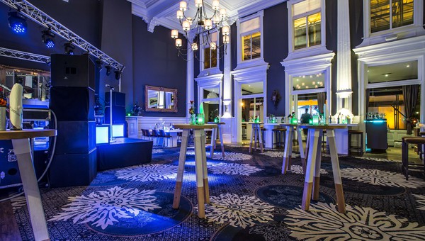 zaal huren van der valk